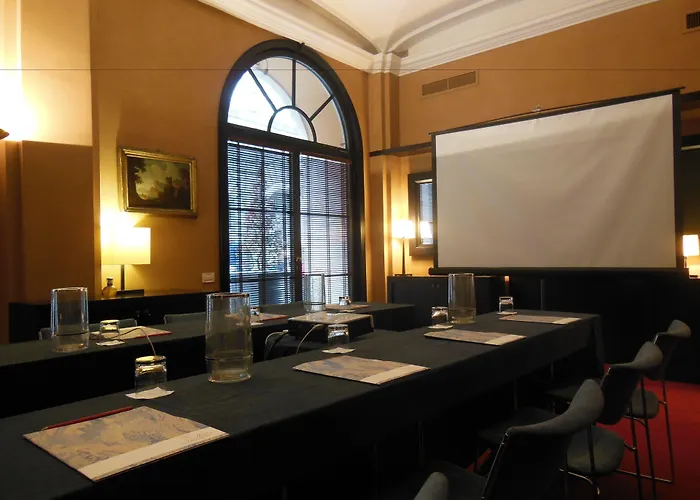 Otel Dei Borgognoni 4*