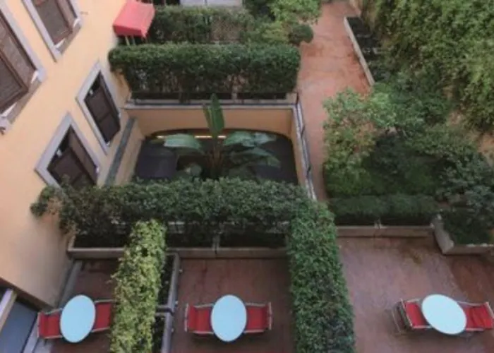 Otel Dei Borgognoni 4*